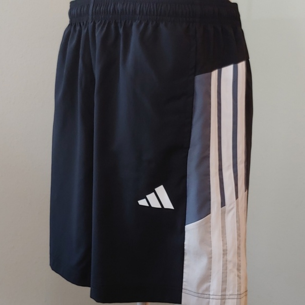 Adidas Men's Training Athletic Shorts Black and White Stripes Size Large NWT - Picture 1 of 16